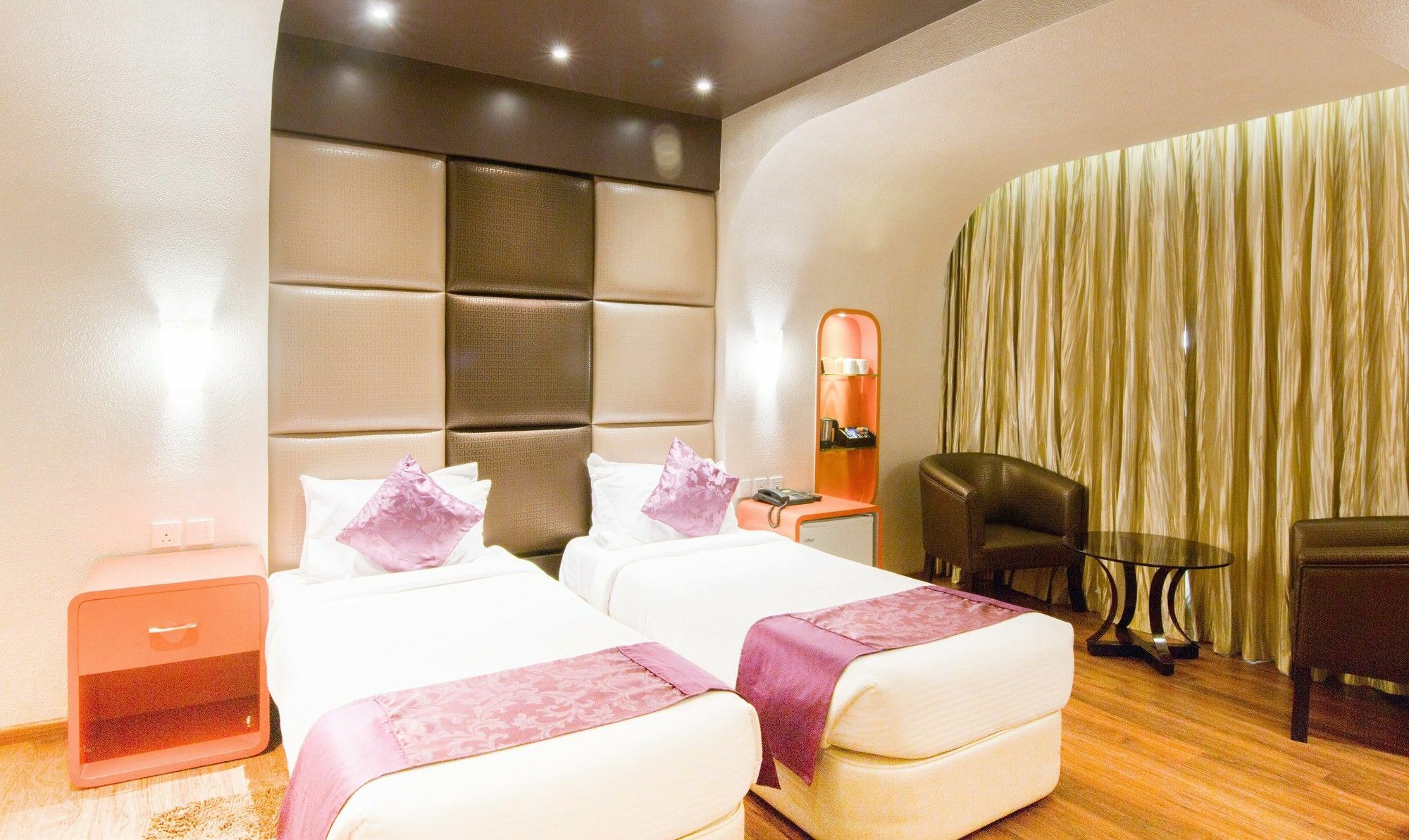 Ritu Ivy Hotel Calcutta Eksteriør billede