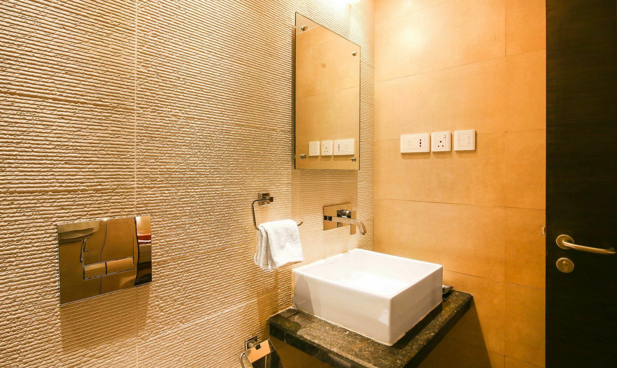 Ritu Ivy Hotel Calcutta Eksteriør billede
